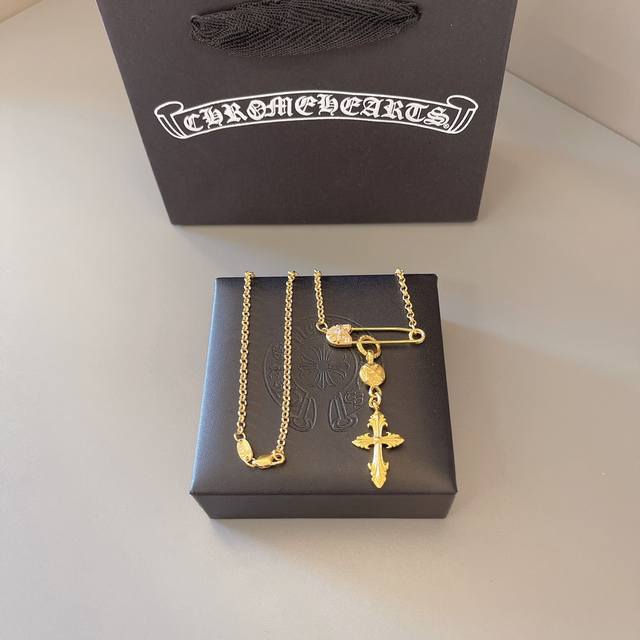 Too cool, the latest Chrome Hearts DDD, no explosion, no release, DDD, direct s