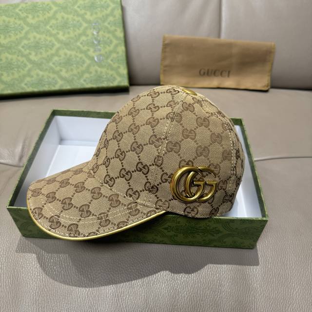 comes with a packaging bag. This is a new, original Gucci baseball cap with a me