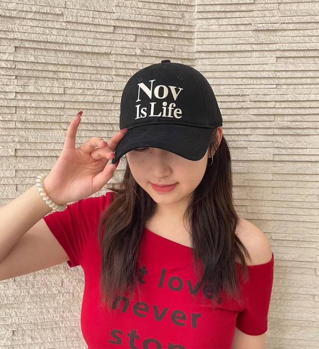 A popular fashion brand~A new style that is a must-have for early autumn wear. E