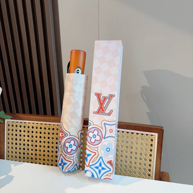Louis Vuitton new tri-fold automatic folding umbrella with new coating technolog