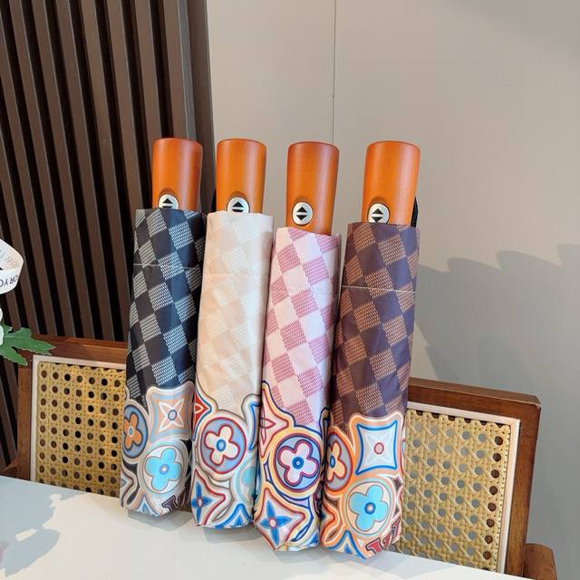 Louis Vuitton new tri-fold automatic folding umbrella with new coating technolog