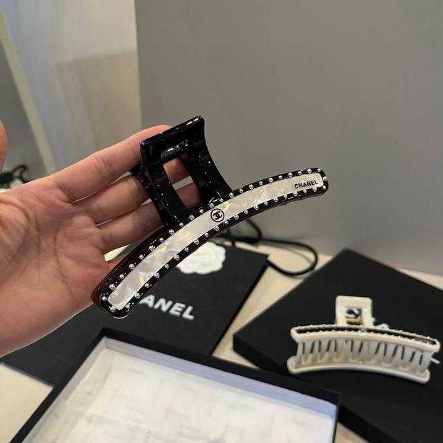 Chanel new hairpin