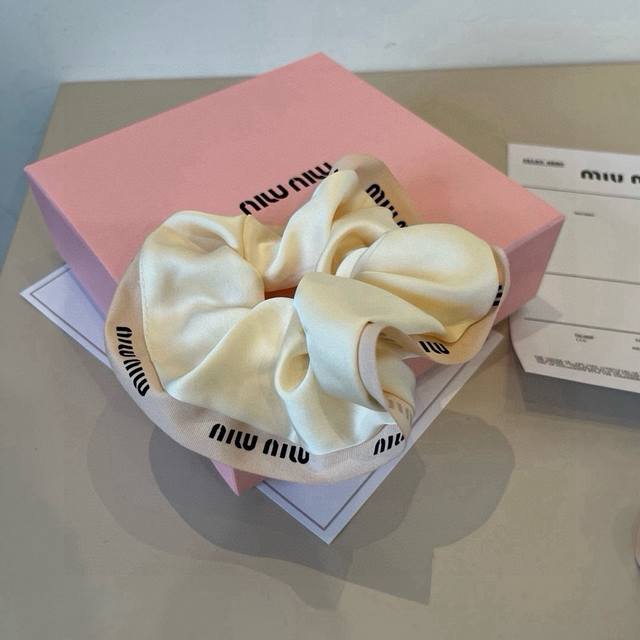 Miumiu new hairband