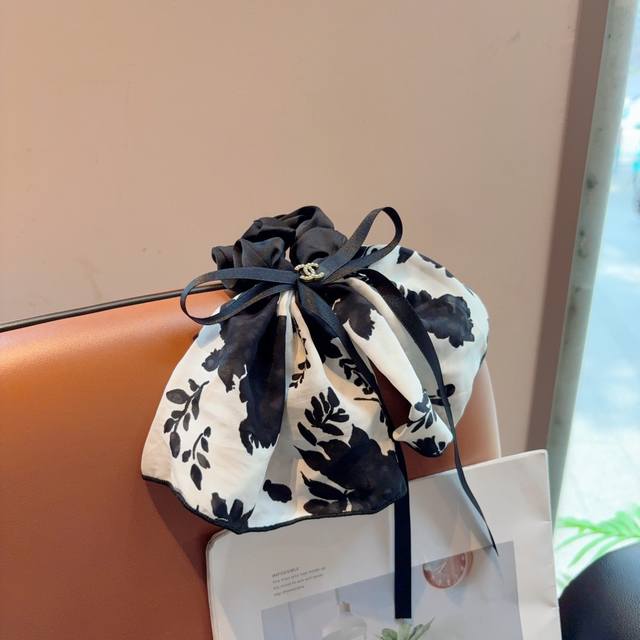 with packaging Chanel Chanel letter ribbon ponytail hair ring butterfly colon ri