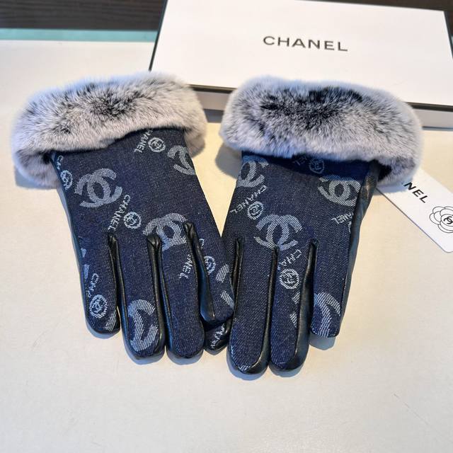 Chanel new wool denim and sheepskin gloves, fashionable motorcycle gloves, new a