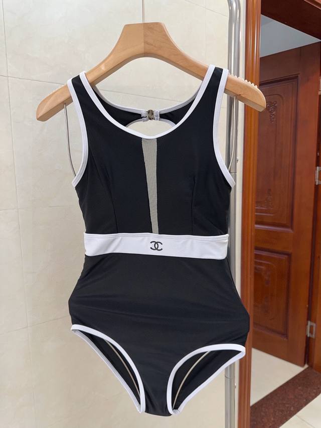 Chanel swimsuit, the real thing is so beautiful! It can't be photographed to sho