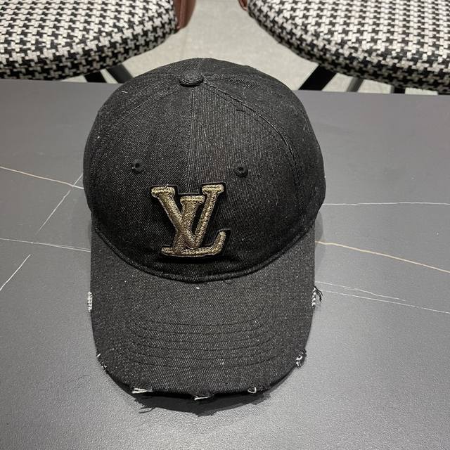 Louis Vuitton baseball cap Louisvuitton new Lv baseball cap, high-end atmosphere