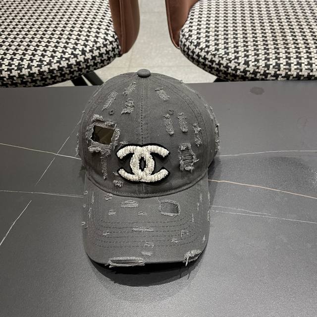 Chanel new baseball cap for holiday travel. It is a beautiful vintage style. Thi