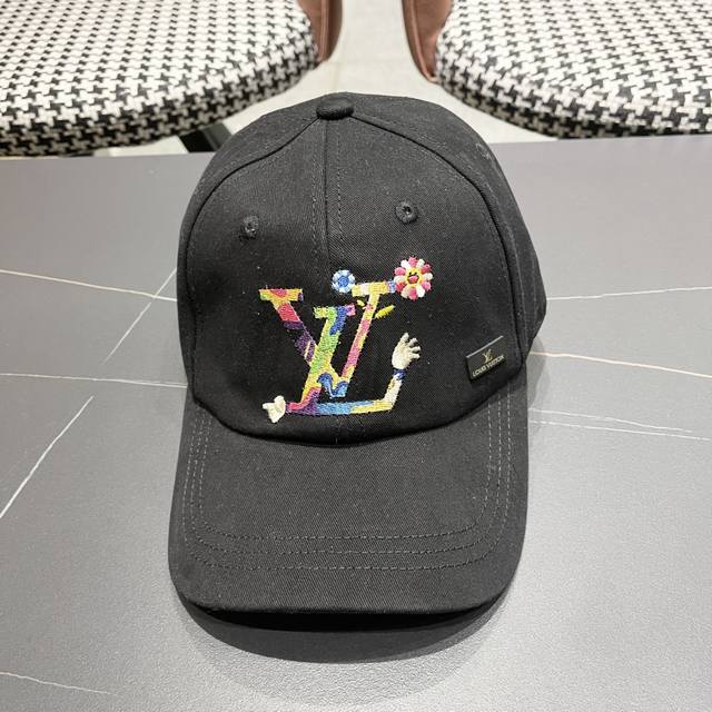 Lv Louis Vuitton textile hat female 2025 new Korean style bear baseball cap suns