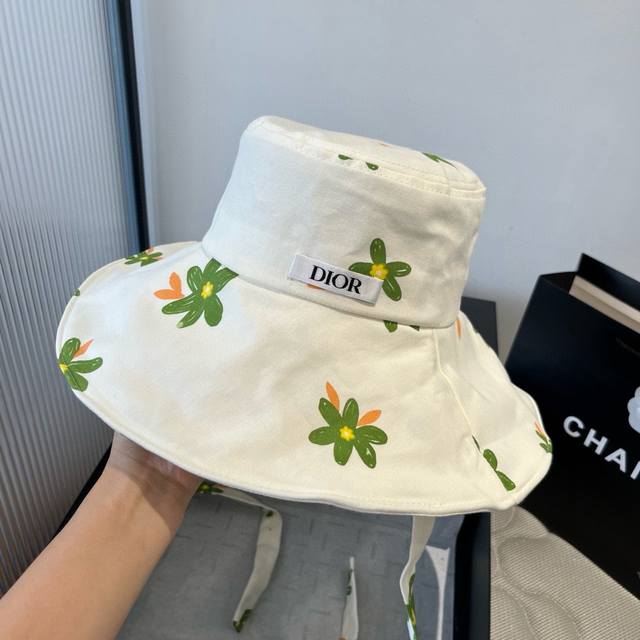Dior new bucket hat, head circumference 57cm