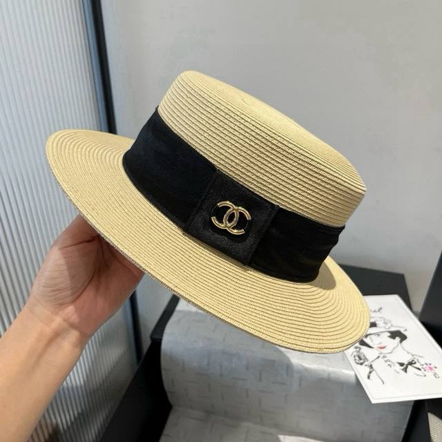 Chanel flat top hat, the hat shape is super beautiful, head circumference 57cm