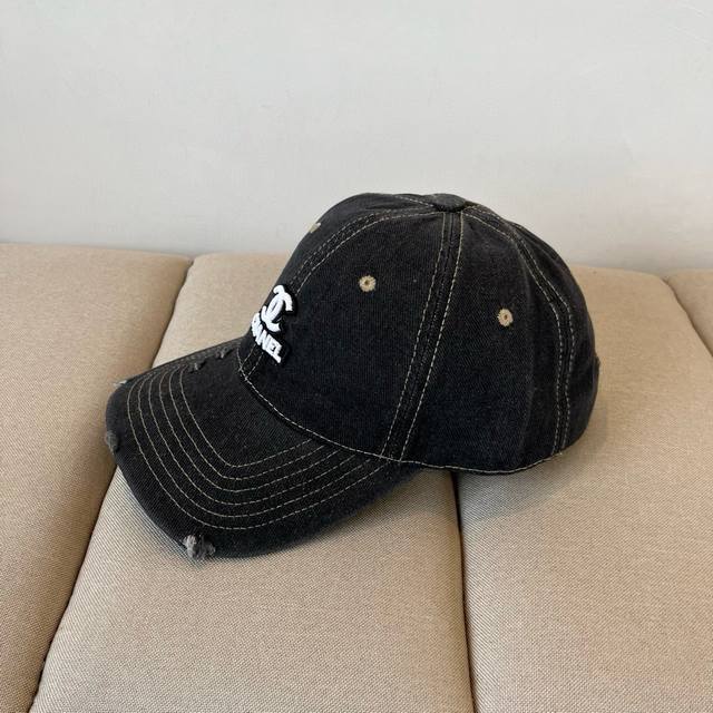 Chanel new baseball cap, classic and simple, fashionable and casual design, new