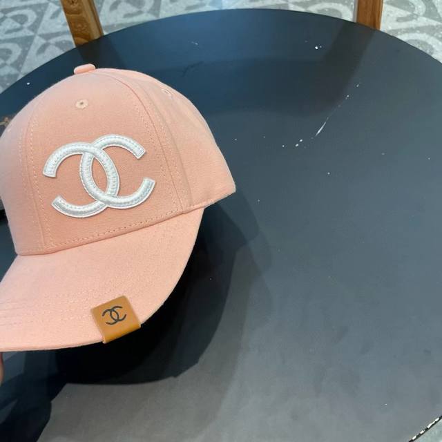 Chanel new baseball cap, classic and simple, fashionable and casual design, new