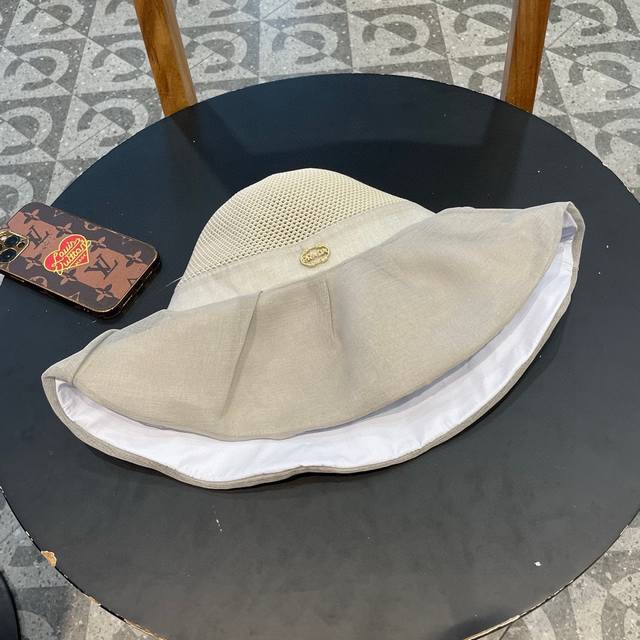 Prada Prada new large brim sun hat, bucket hat, Xiaohongshu hot-selling anti-ult