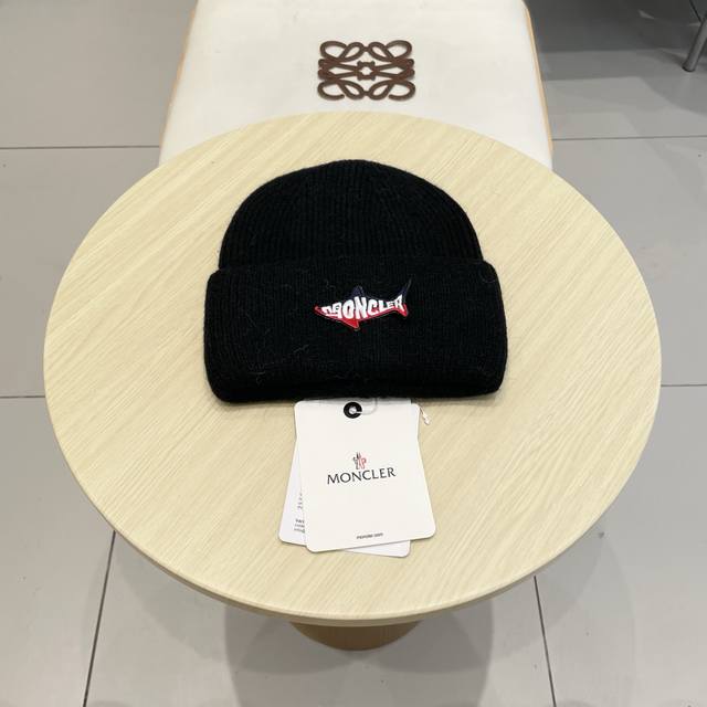 Monceler's new rabbit fur wool hat for autumn and winter 2025, designed for both
