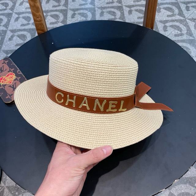 Chanel Chanel 2025 new straw woven hat with belt, a must-have for vacation and l