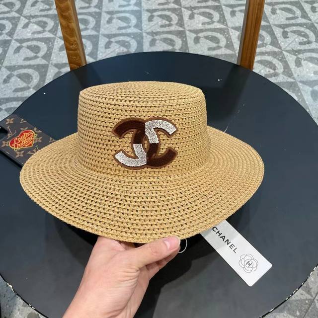 Chanel Chanel new big brand small fragrance style basin hat straw hat first choi