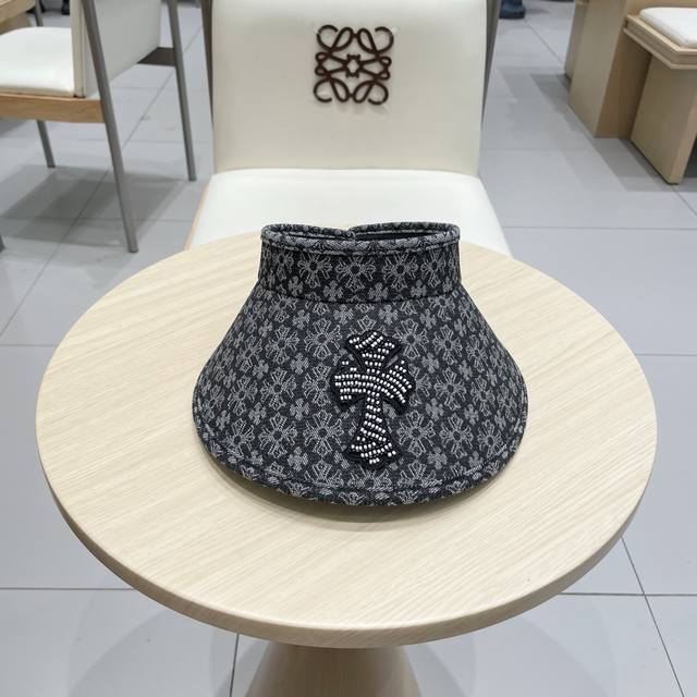 Chrome Hearts light luxury hollow top hat is high-end!