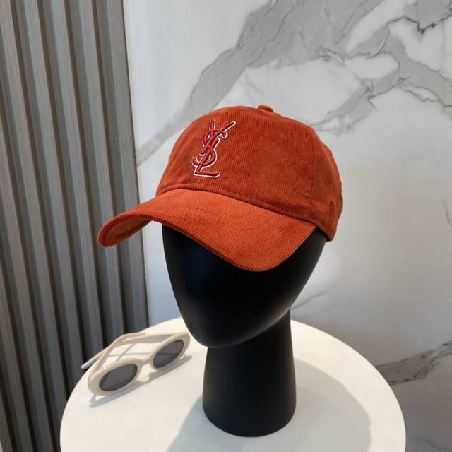 Ysl Saint Laurent corduroy baseball cap with embroidered letters. This simple, c