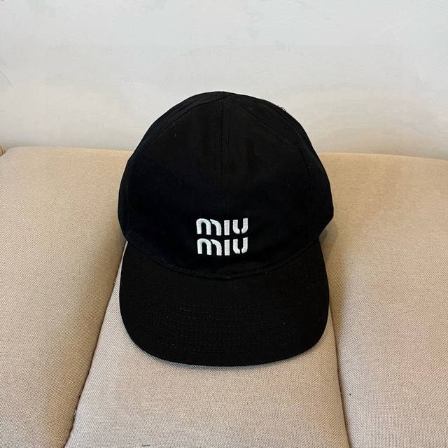 Miumiu original spring and summer new baseball cap, authentic mold customization