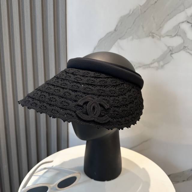 with dust bag Cha Chanel 2025 new exclusive small Chanel sun hat hollow top head