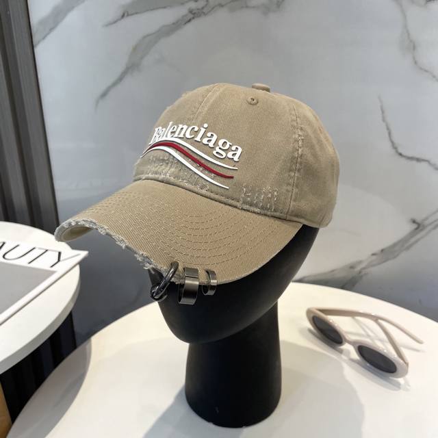 New Balencia*A baseball caps from Balencia, in stock, shipped instantly. Simple,
