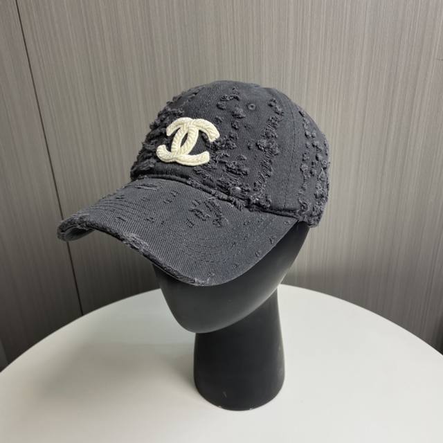 Chanel 25 new baseball cap, logo small classic simple, fashionable and casual de