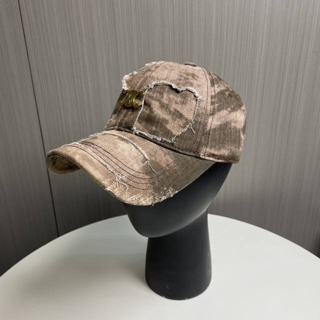 Celine 25 Spring washed baseball cap new baseball cap, a must-have for going out