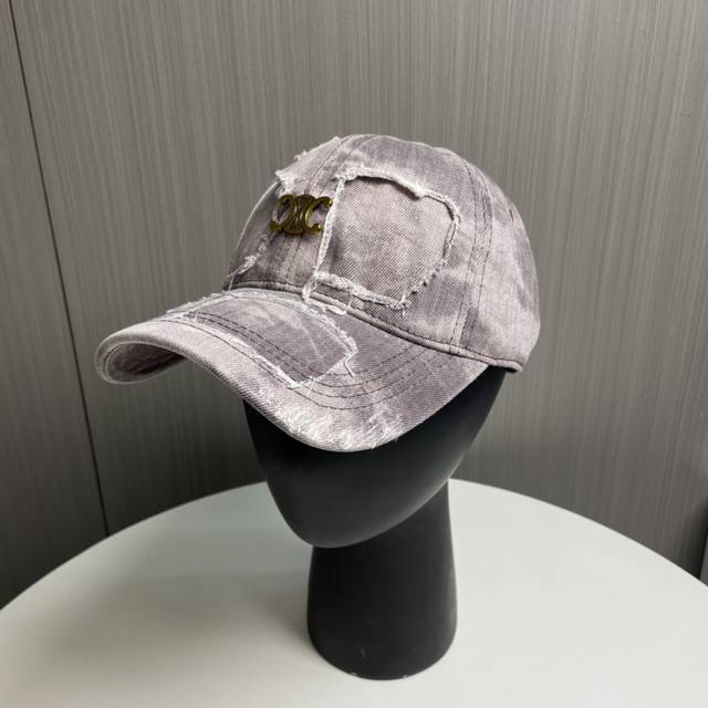 Celine 25 Spring washed baseball cap new baseball cap, a must-have for going out