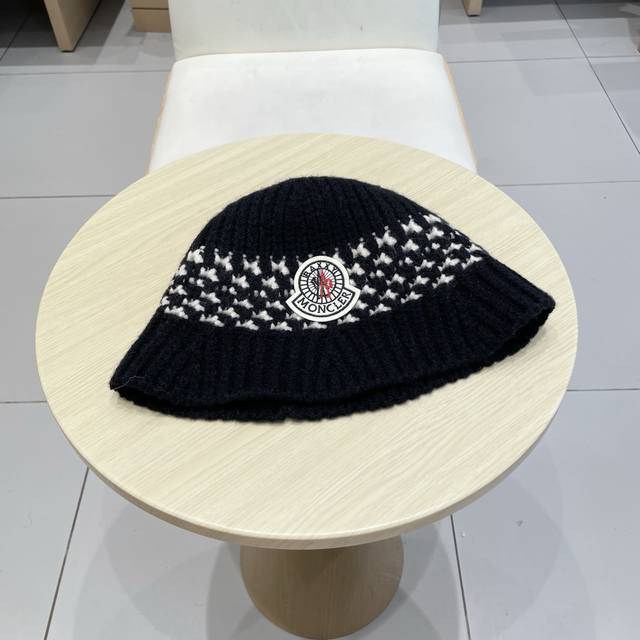 Monceler autumn and winter new wool fisherman hat striped color matching all-mat