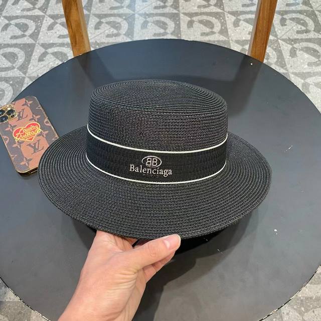 Balenciaga 2025 new straw sun hat bucket hat beach style, simple and generous, v