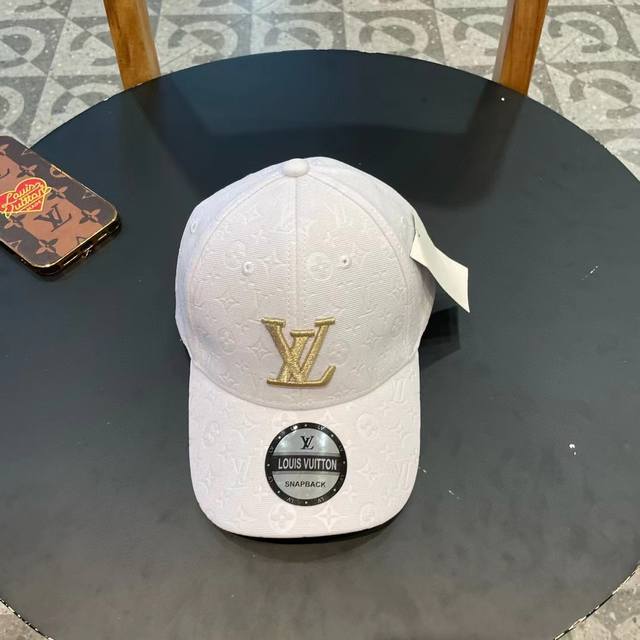 Louis Vuitton new denim baseball cap Lv baseball cap, simple and elegant, unisex