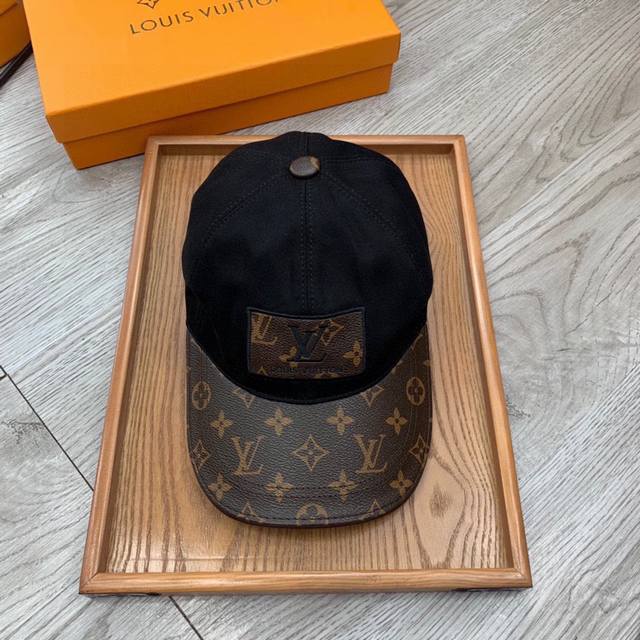 L. Embroidered style, super A-quality, latest model! Stylish and trendy, high-en