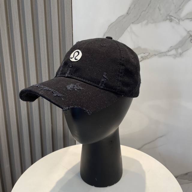 Lulu 2025 new style baseball cap with heavy hole design, new model shipped, big