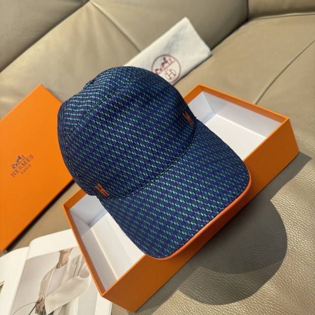 comes with a box cloth bag, Herm