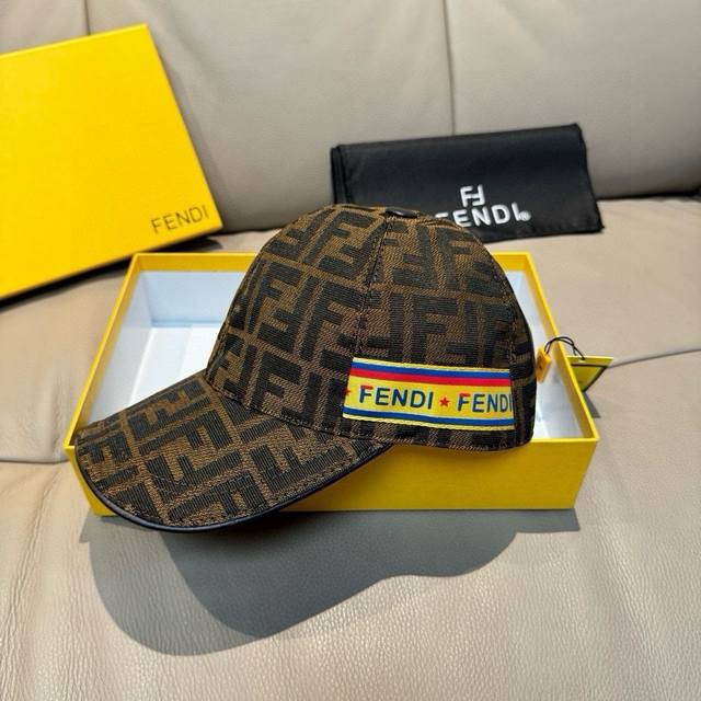 comes with a box bag. This new Fendi baseball cap features a double F jacquard p