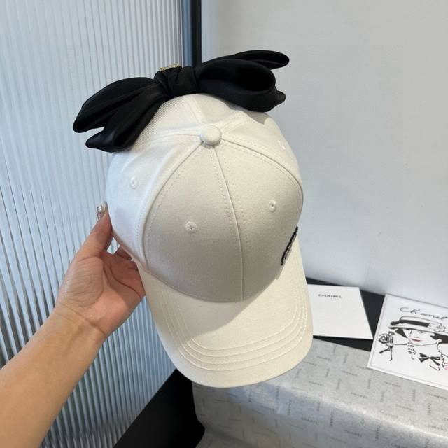 Miumiu bow peaked cap, high-end custom made, head circumference 57cm