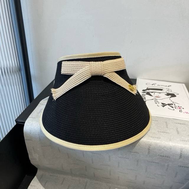 Chanel hollow top sun hat, PP straw fabric, adjustable