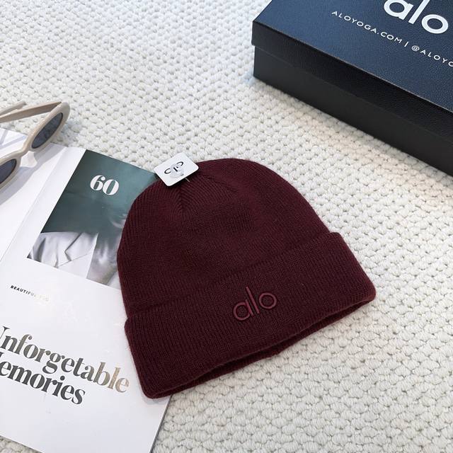 Aio new knitted hat wool hat women's loose cold hat, autumn and winter warm thic