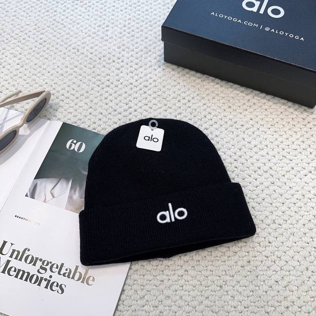 Aio new knitted hat wool hat women's loose cold hat, autumn and winter warm thic