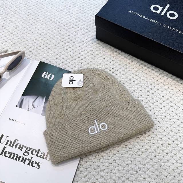 Aio new knitted hat wool hat women's loose cold hat, autumn and winter warm thic