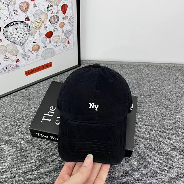 A popular fashion brand~A new style that is a must-have for early autumn wear. E