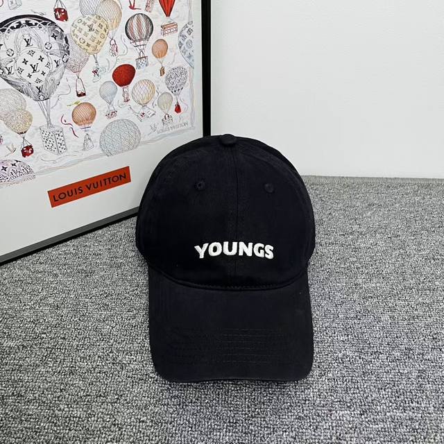 A popular fashion brand~A new style that is a must-have for early autumn wear. E