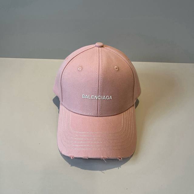 Balenciaga's new logo baseball cap in a cool colorway, perfect for both men and