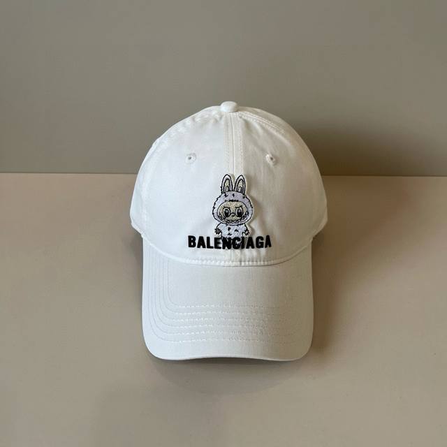 Balenciaga's new logo baseball cap in a cool colorway, perfect for both men and