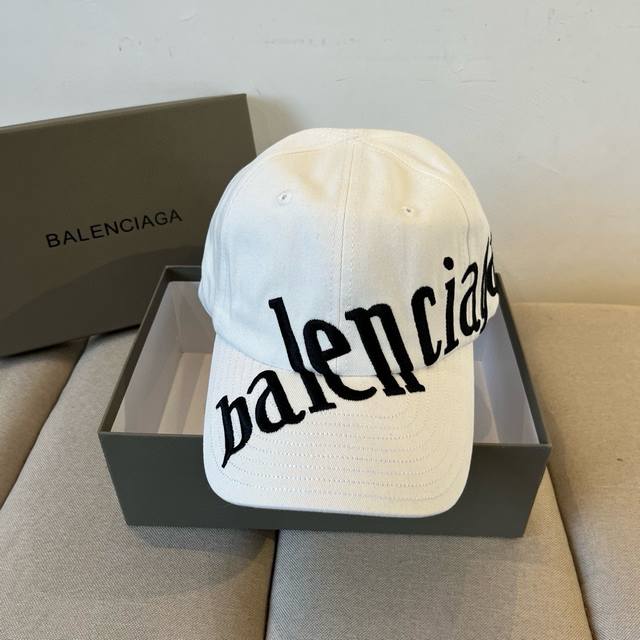 Balenciaga's new logo baseball cap in a cool colorway, perfect for both men and