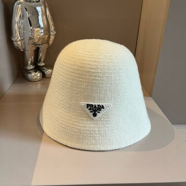 Prada bow knitted hat, wool fabric, head circumference 57cm