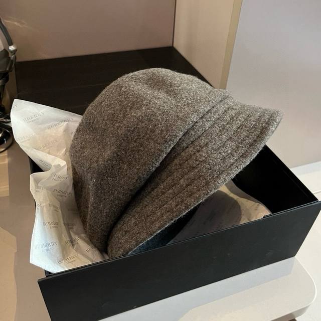Burberry new wool bucket hat, hand-grab fisherman hat, head circumference 57cm