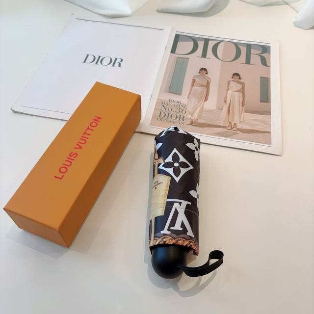 Louis Vuitton LV 50% fold hand-opening umbrella with new coating technology and