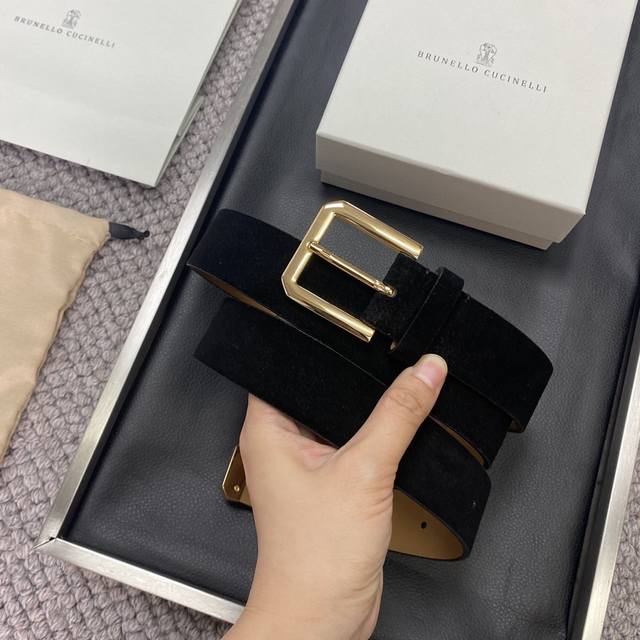 Brunello Cucinelli suede belt, 3.5 cm wide, simple style, easy to match